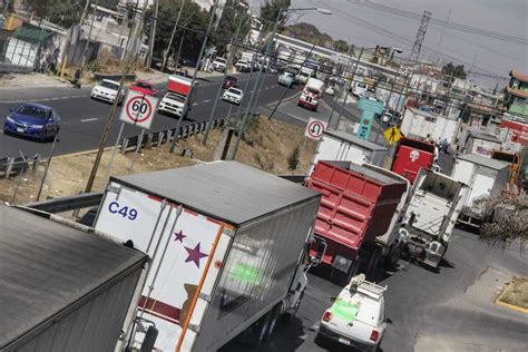 Transportistas De Conatram Bloquean Carreteras De Puebla Y Tlaxcala