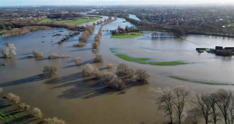 Hochwasser und Wetter 2023: Rekordniederschläge - Pegel der Lippe in ...