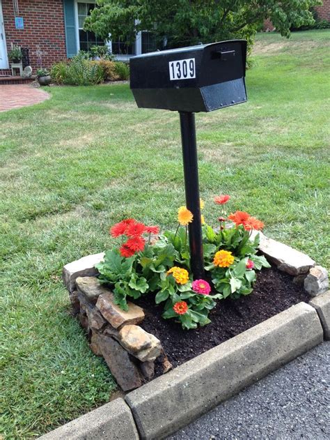 Flowers Around Mailbox Change With Seaons Found Rock For Border