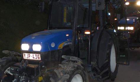 New Holland TN 85 FA Scheda Tecnica Italia