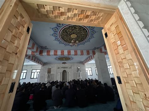 Suru Ta Depremde A R Hasar Alan Cami Yeniden In Aa Edilerek Hizmete