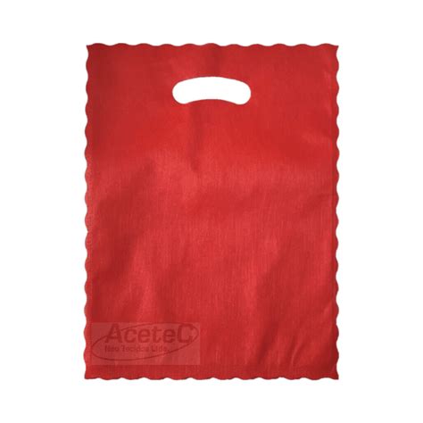 Sacola TNT Boca de palhaço 30x40 Vermelho Pacote 50 peças