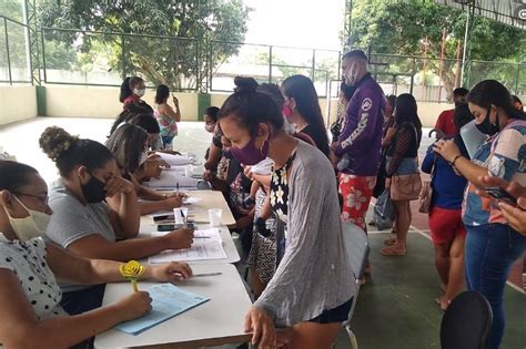 Prefeitura De Silves Entrega Kits De Higiene Bucal Para Alunos Da