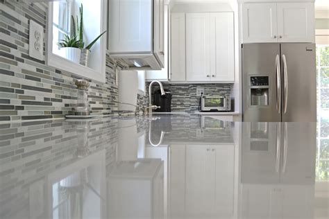 White Shaker Kitchen Backsplash – Things In The Kitchen