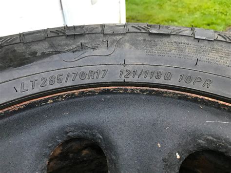 LT 285 70 r17 winter tires | Tires & Rims | Miramichi | Kijiji