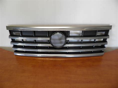 GRILL ATRAPA VW TOUAREG III R LINE 760853653 E Blady Części