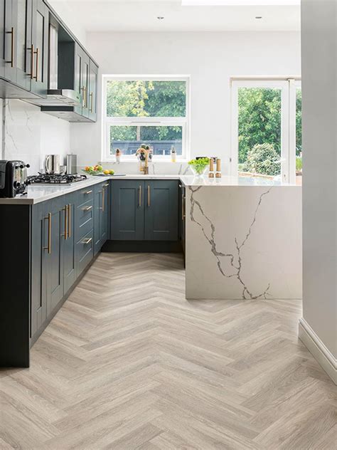 Polyflor Camaro Rigidcore Waterside Oak Herringbone