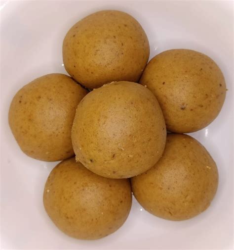 Moongdal Laddu At 300 00 Moong Ke Laddu Moong Dal Laddu Moong Dal