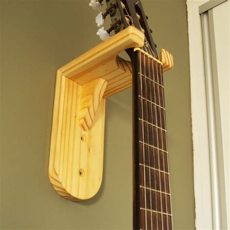 Suporte De Violão De Parede - Suporte de parede para violão em Pinus | Suporte para guitarra, Suporte ...