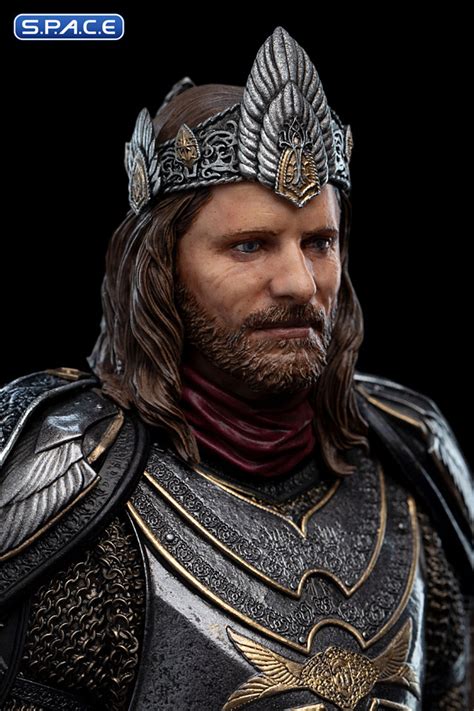 King Aragorn Statue (Lord of the Rings)