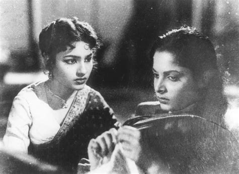 Movie Stills Photos Of Waheeda Rehman In 2022 Waheeda Rehman Vintage Film Film