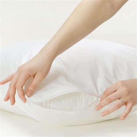 2 X Zipped Vinyl Plastic Waterproof Pillow Protector Cover Size 50cm X