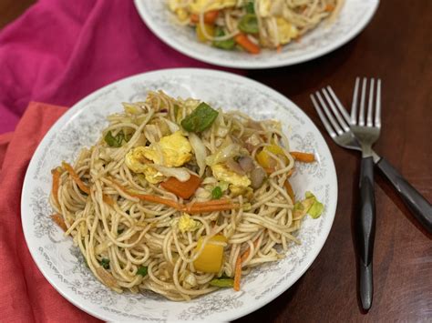 Egg Chow Mein Popular Chinese Dishes Chow Mein Indian Cooking