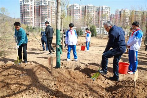 门头沟区四套班子领导参加春季义务植树活动生态喻华锋宣传