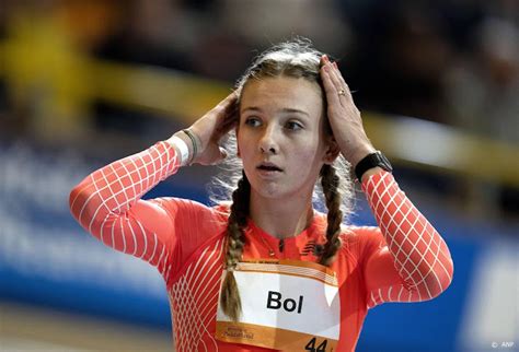 Bol Verbetert Jaar Oud Wereldrecord Meter Indoor Met