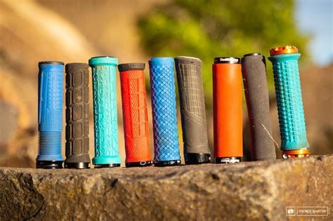 mountain bike grips  big hands max comfort control  cyclist