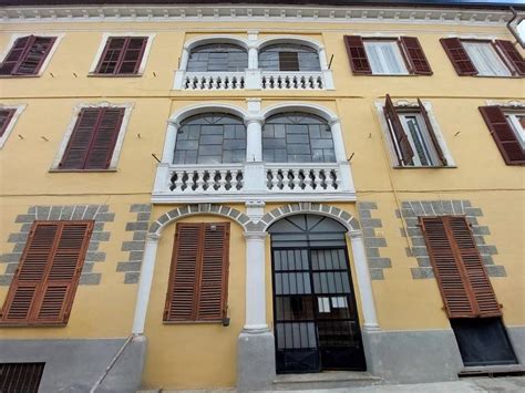 Palazzo Edificio Corso Giacomo Matteotti Portacomaro Rif