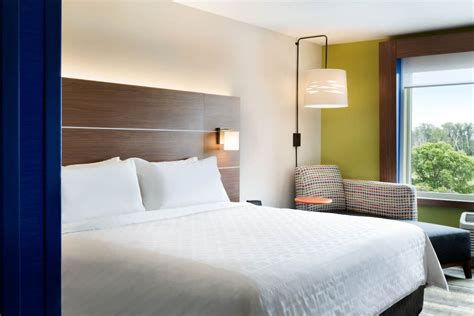 Holiday Inn Express & Suites Clear Spring , an IHG Hotel Reviews, Deals ...