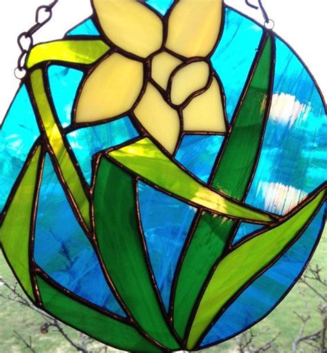 Daffodil Suncatcher By Brglassworks On Etsy 33 00 Stained Glass Flowers Cat Stain Custom