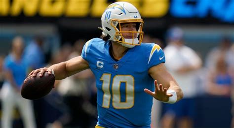 Ap Source Chargers Qb Justin Herbert Agree To Five Year M