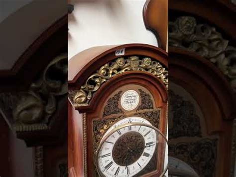 Настенные часы с боем и маятником, Tempus Fugit - YouTube