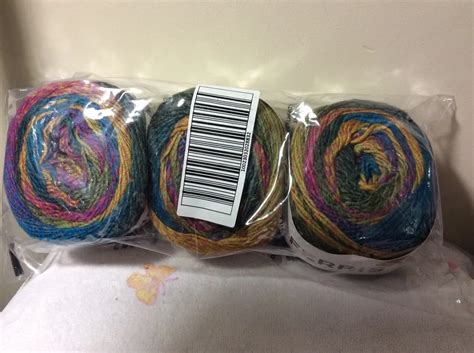 Colorful Yarn Bundle Ferris Wheel Cakes Beautiful Soft Yarn For All