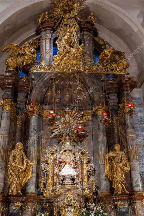 El Ni O Jes S De Praga En La Iglesia De Nuestra Se Ora Victoriosa