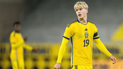 Who Is Lucas Bergvall? The Barcelona-Linked 17-Year-Old Swedish Wonderkid