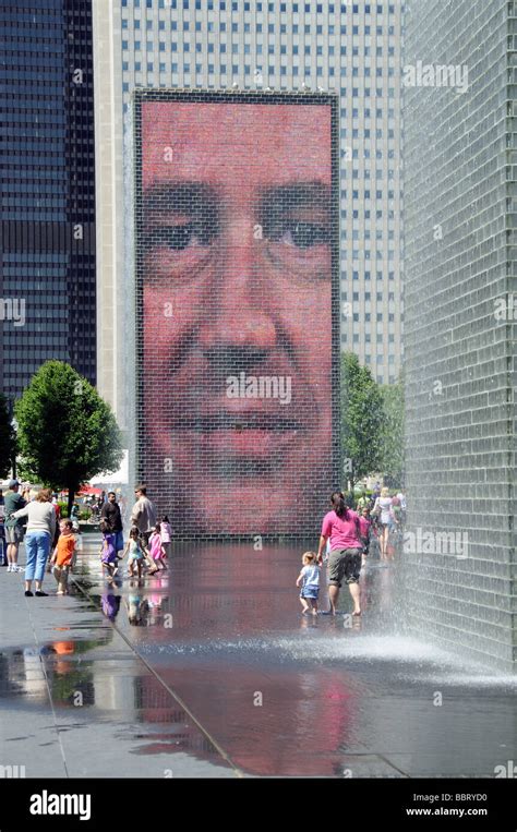 Crown Fountain in Millennium Park Chicago Illinois USA Stock Photo - Alamy