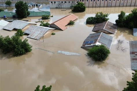 Nigerias Vice President Launches National Flood Council