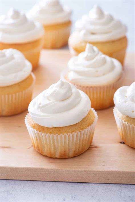 Homemade Vanilla Cupcakes