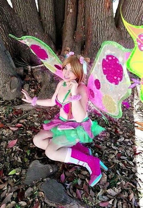 Winx Flora Cosplay | Bloom winx club, Power rangers cosplay, Fairy fashion