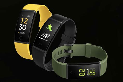 Улучшенный недорогой фитнес-браслет Realme Band поступил в продажу в Индии