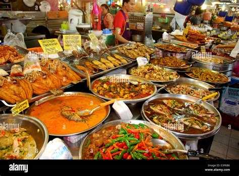 BANGKOK THAILAND Many Delicious Classic Thai Foods Can Be Purchased