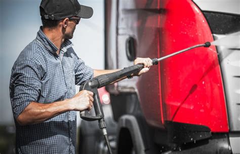 How To Start A Mobile Truck Wash Business Interesting Startups