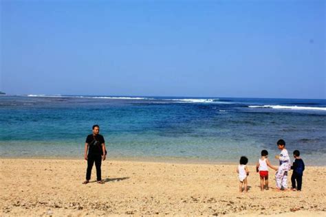 Pantai Ujung Genteng Sukabumi Daya Tarik Harga Tiket Dan Rute Menuju