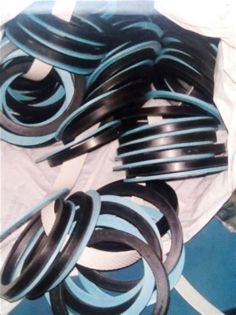 Black Rubber Oil Seal Packaging Type Box At Best Price In Delhi ID