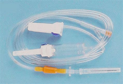 Set Di Infusione Intravenoso 1063 Rongbo Medical Con Connettore A