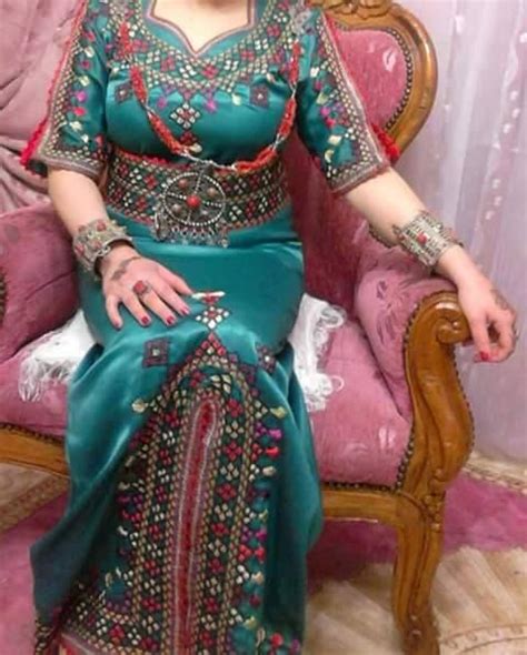 Robe Kabyle Moderne Broderie Berb Re Moroccan Caftan Most Beautiful