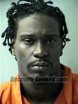 Recent Booking Mugshot For Marquise Demetrius Dixon In Okaloosa