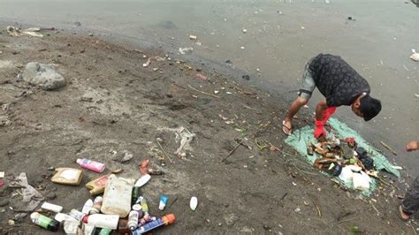 Awas Buang Sampah Sembarangan Di Manado Bisa Viral Tribunmanado Co Id