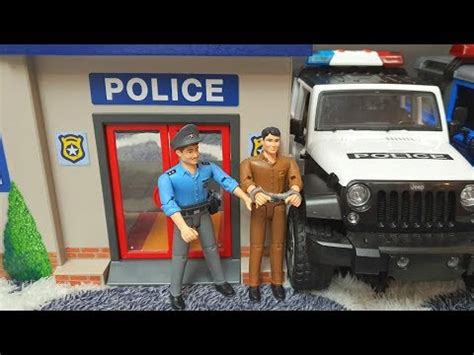 Police Car Jeep Police Motorcycle Police Chase With Bruder Toy