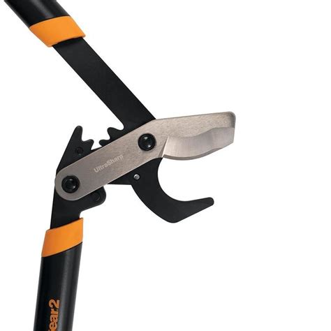 Fiskars Powergear Ii 32 In Steel Compound Bypass Lopper In The Loppers Department At