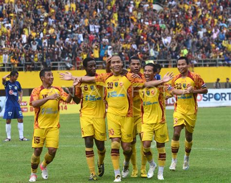 Sriwijaya Fc Menang Antara Foto