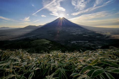 竜ヶ岳 本栖湖 Lake Motosuko Tourist Information