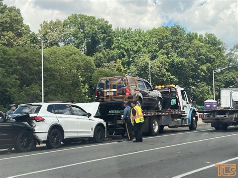 Traffic Alert Eight Vehicle Accident On Gsp Backs Up Traffic For Miles