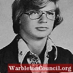 Jeffrey Dahmer: Biography, Victims and Psychological Profile - science ...