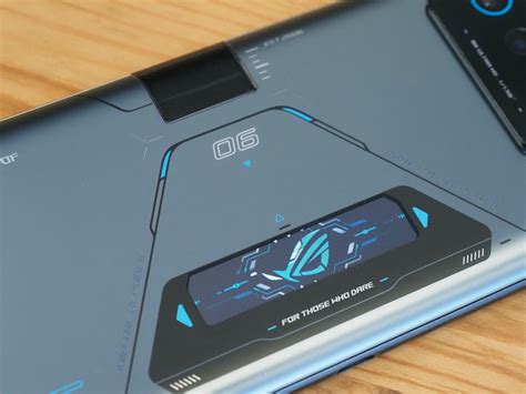 華碩 Rog Phone 6d Ultimate 評測，天璣 9000 與空氣動力散熱閥造就 2022 終極手遊神機 電競手機