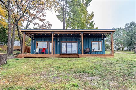 A 40ft Container Home with a Sweet Color