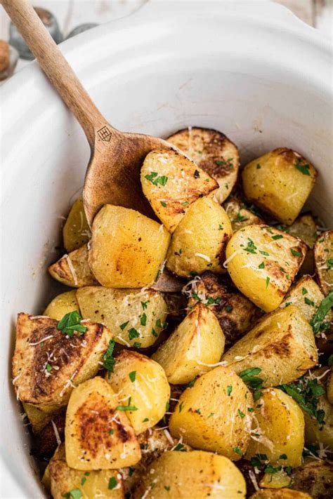 how to bake potatoes in a slow cooker
